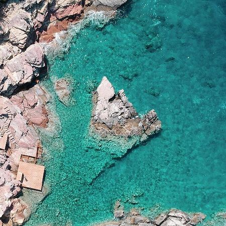 Rocas Roja Beach Hotel ファラリア エクステリア 写真